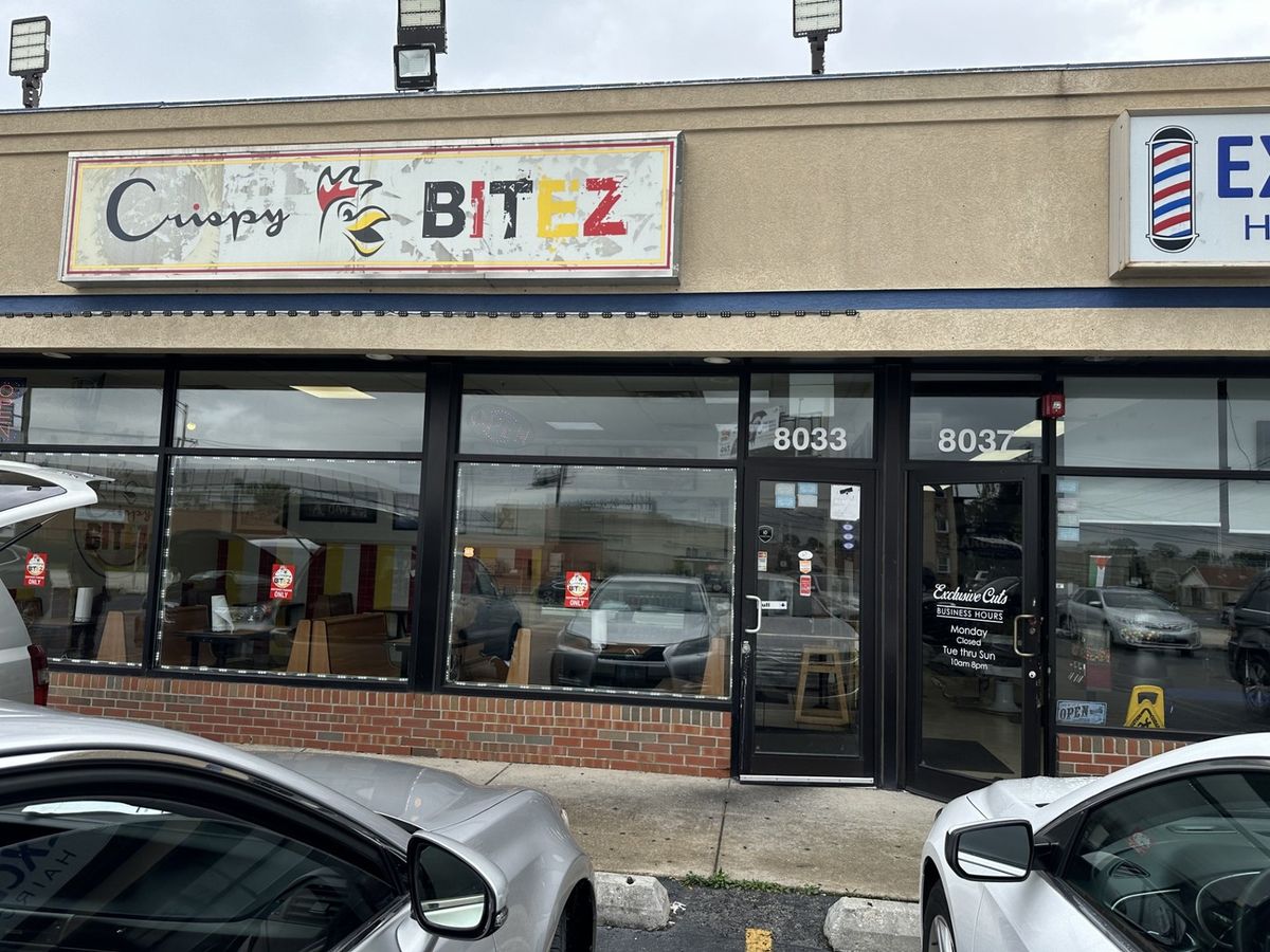 8003 87th Street, Hickory Hills, IL 60457