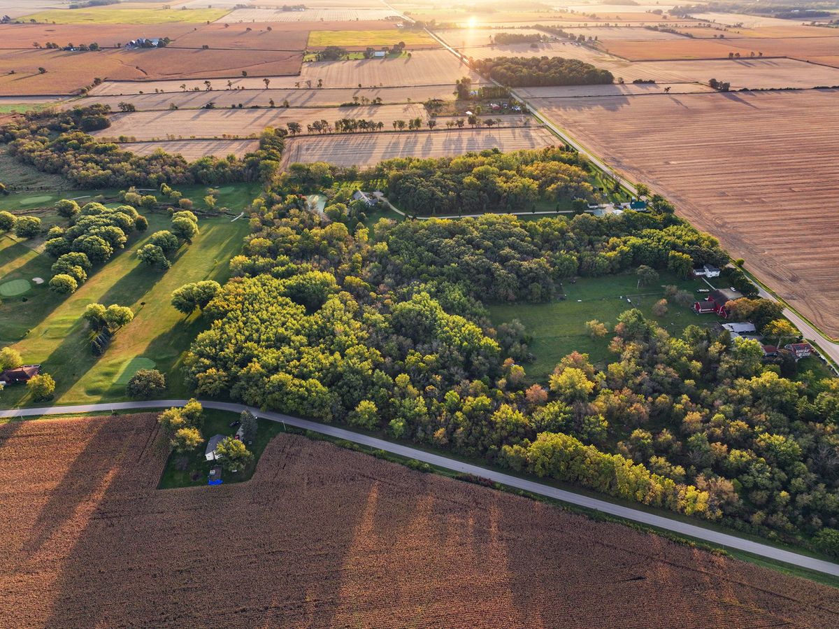 0 Hunter Road, Capron, IL 61012