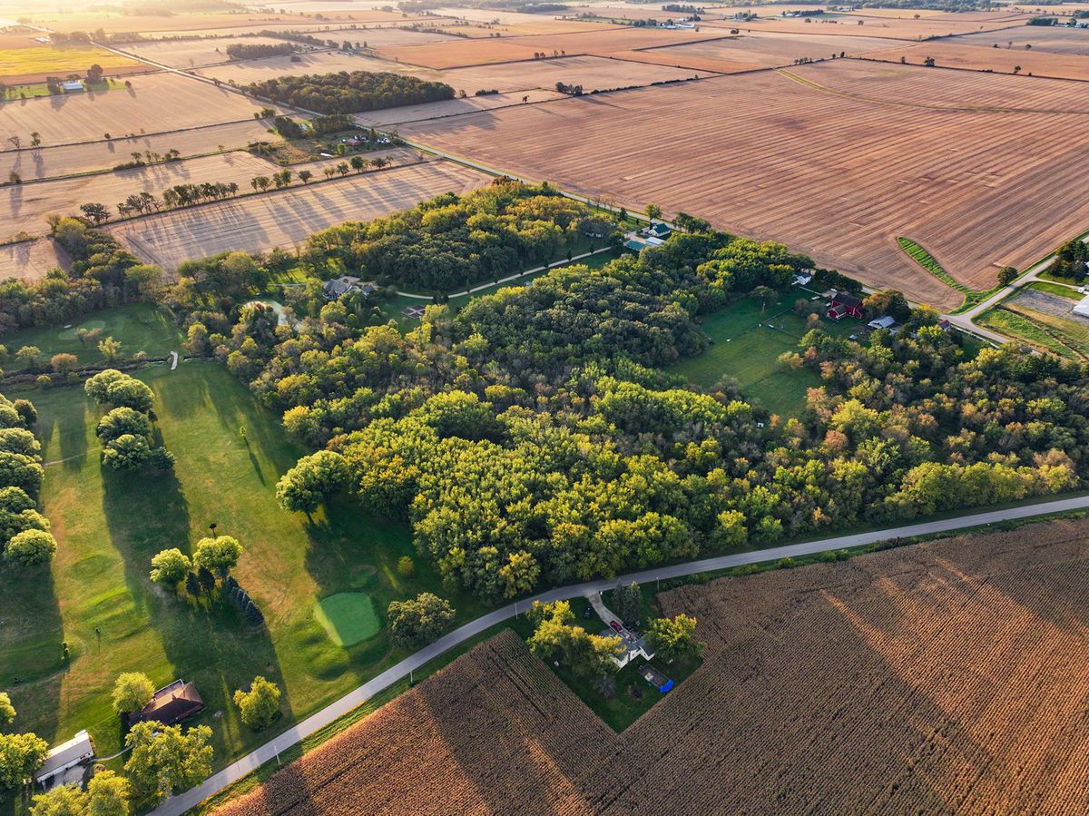 0 Hunter Road, Capron, IL 61012