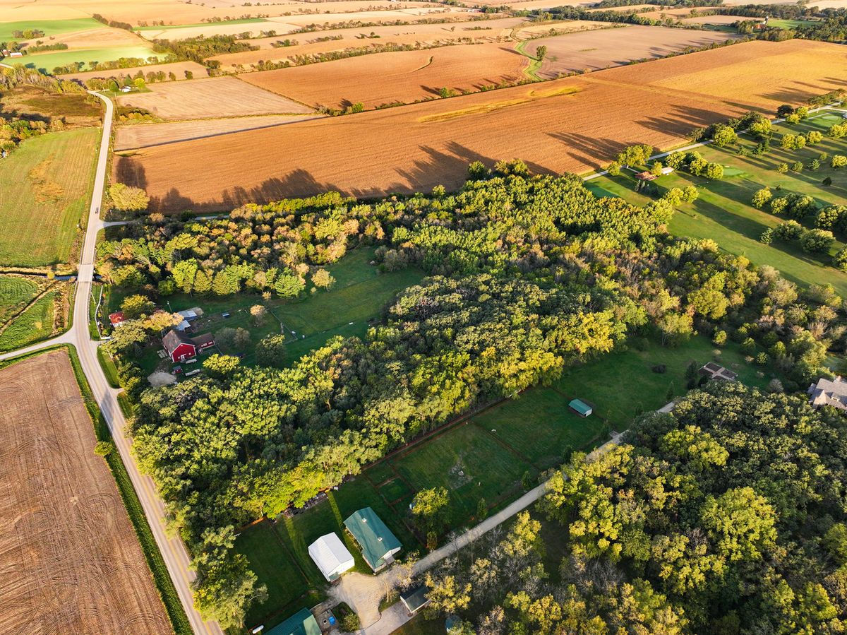 0 Hunter Road, Capron, IL 61012