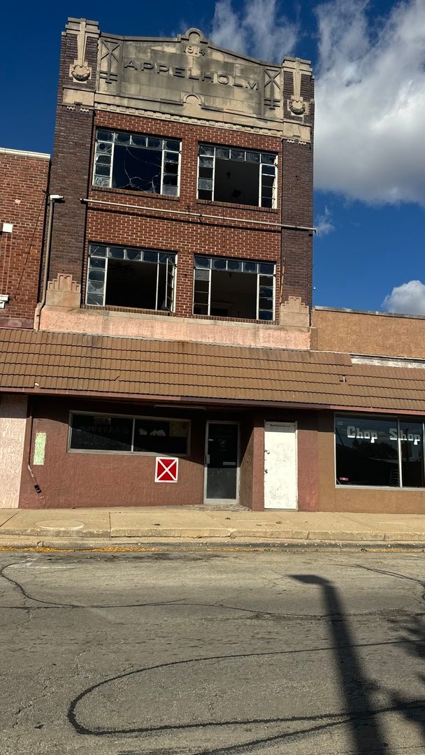 1228 Broadway — Rockford, IL 61104