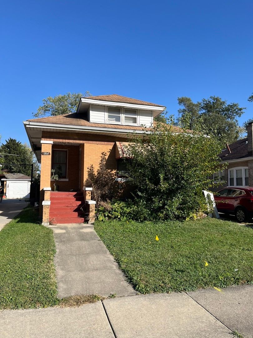 1911 S 18th Avenue — Maywood, IL 60153