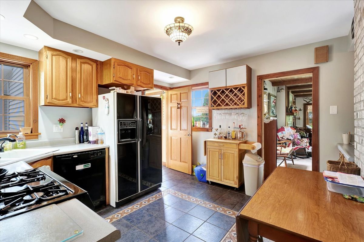 854 County Road 2100, Sidney, IL 61877