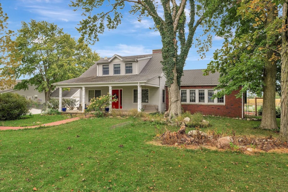 854 County Road 2100, Sidney, IL 61877