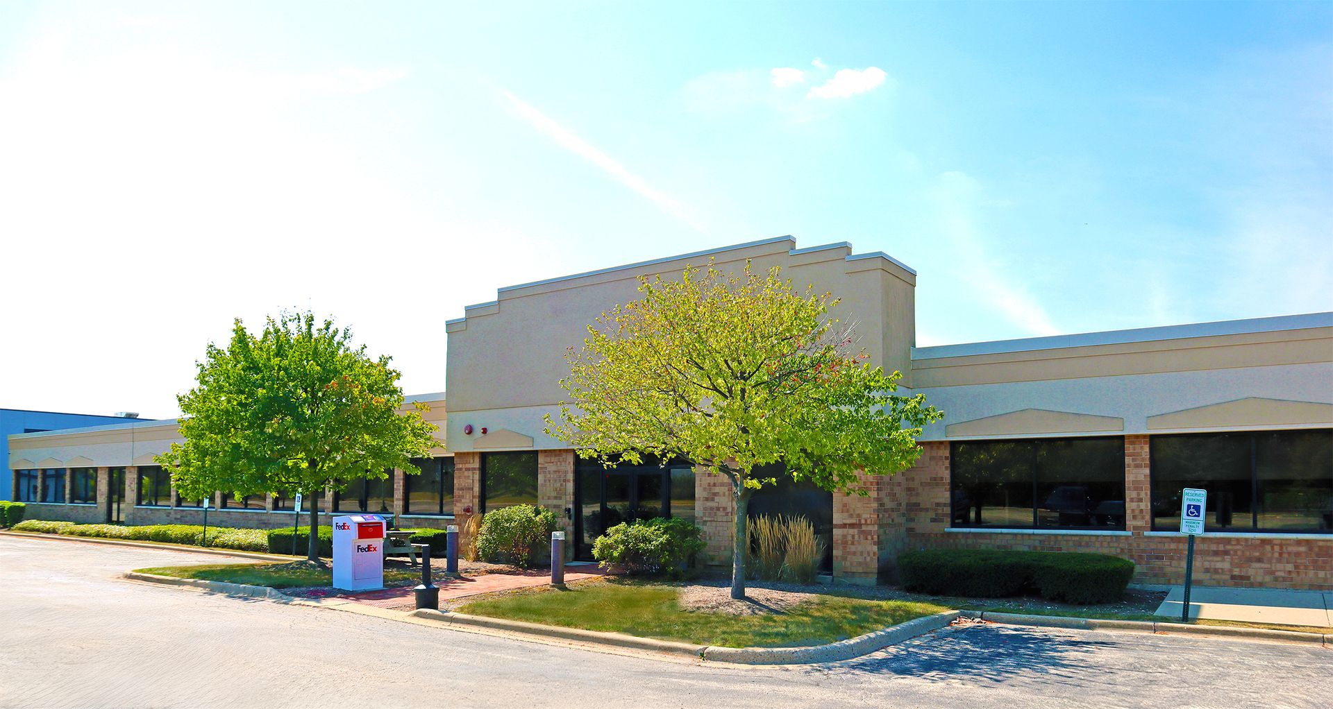 1075 Tri State Parkway — Gurnee, IL 60031