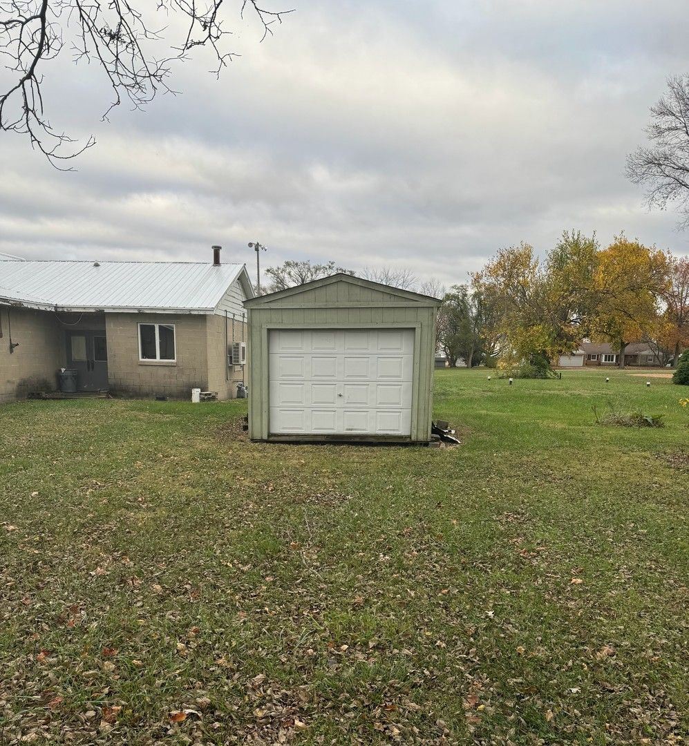 304 Chapin Street, Ivesdale, IL 61851
