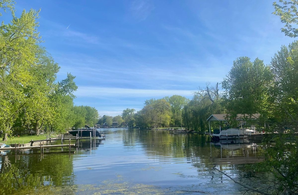 138 Eastwood Avenue, Port Barrington, IL 60010