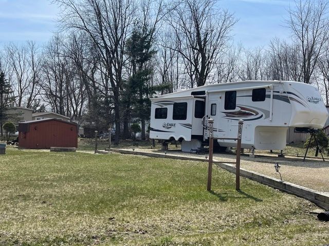 28/94 Woodhaven Lakes, Sublette, IL 61367