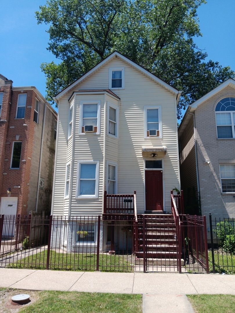 1436 S Karlov Avenue — Chicago, IL 60623