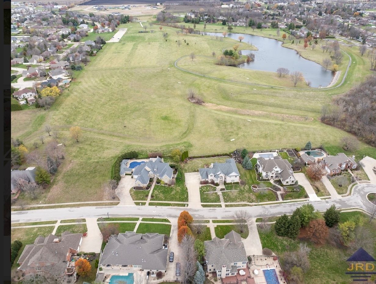 9 Baker Park Avenue — Peru, IL 61354