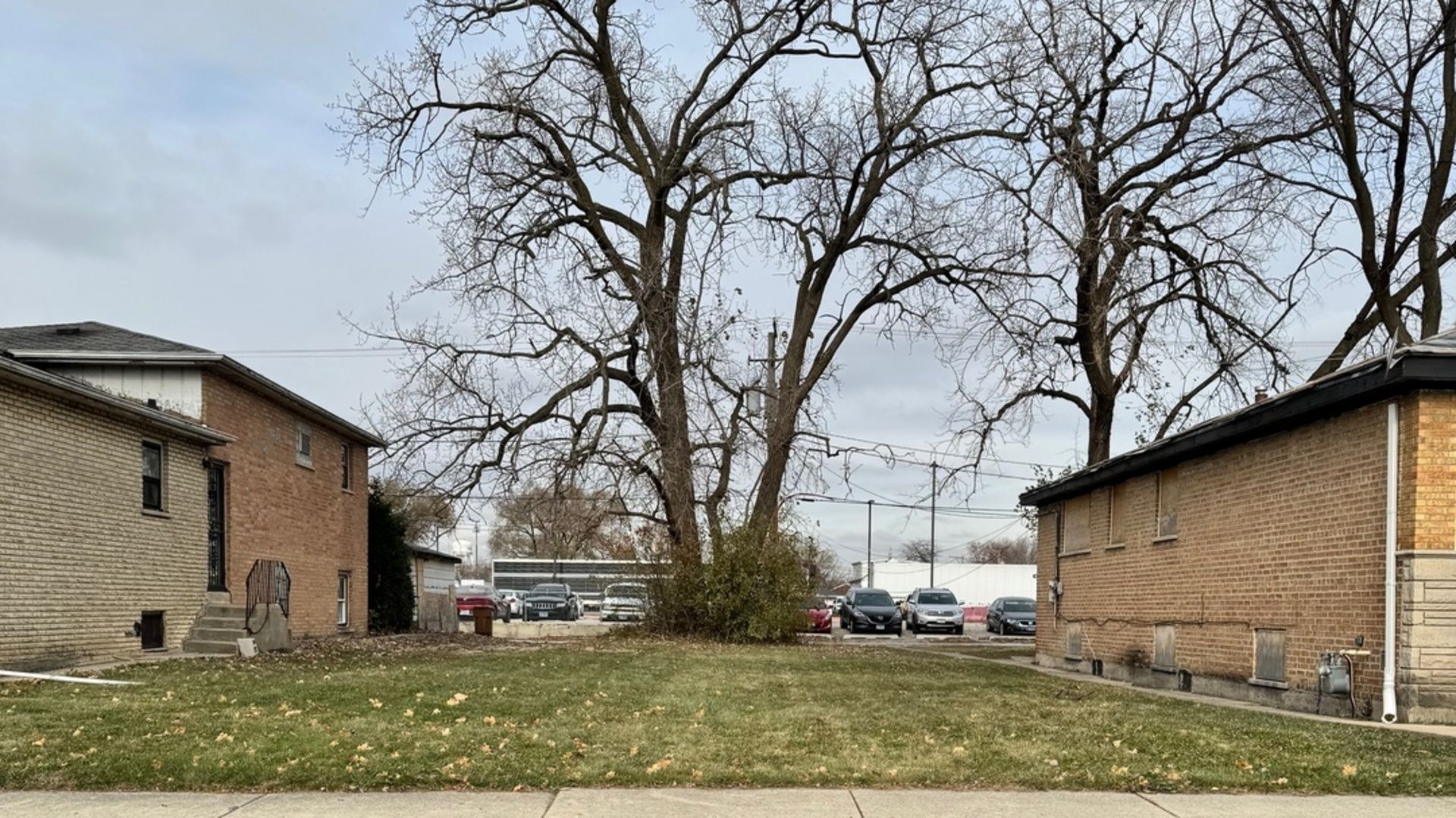 7224 W 63rd Place — Summit, IL 60501