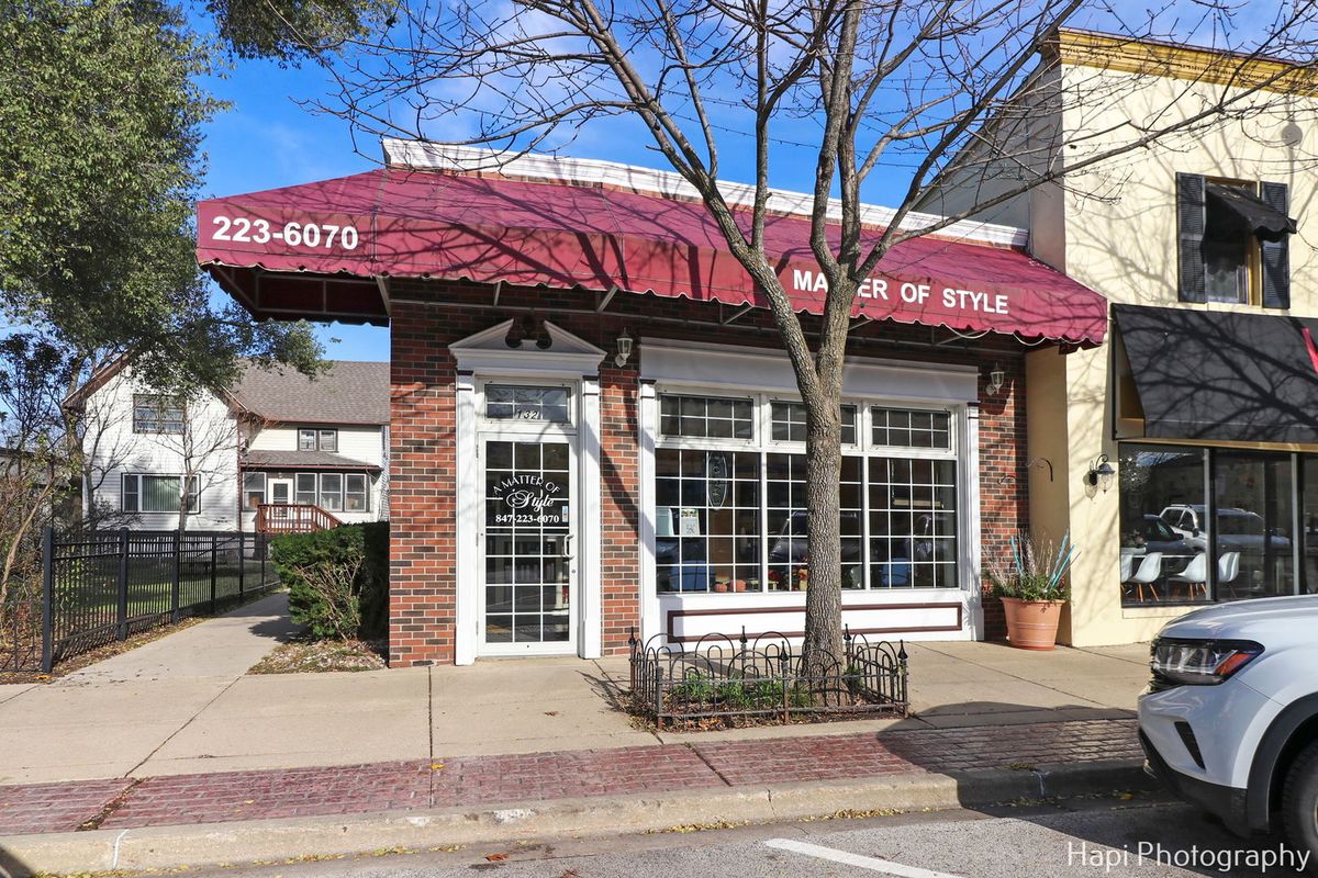 132 Center Street, Grayslake, IL 60030