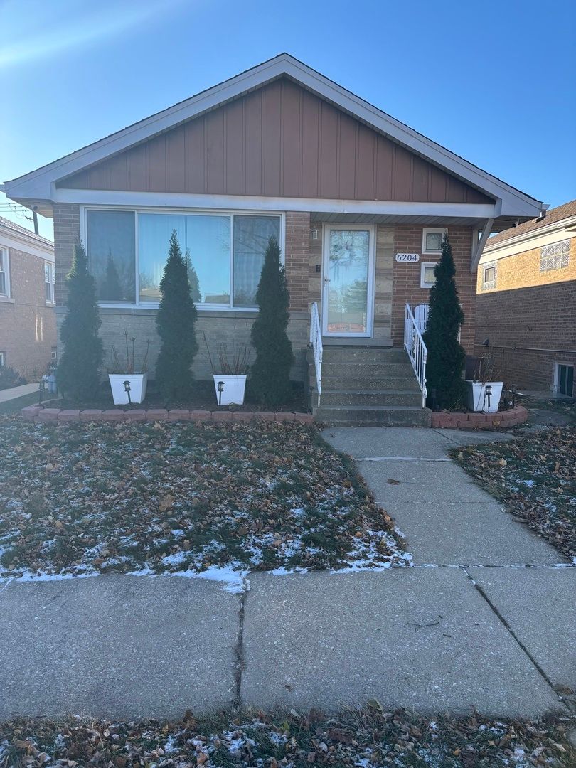 6204 35th Street — Berwyn, IL 60402