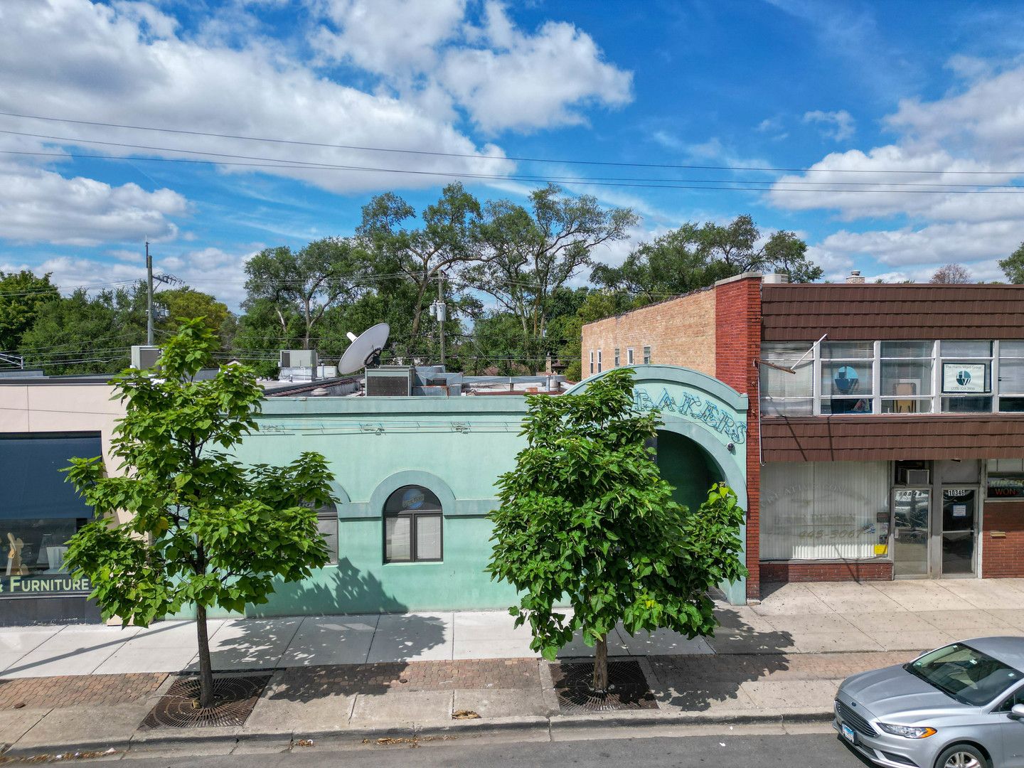 10350 S Western Avenue — Chicago, IL 60643