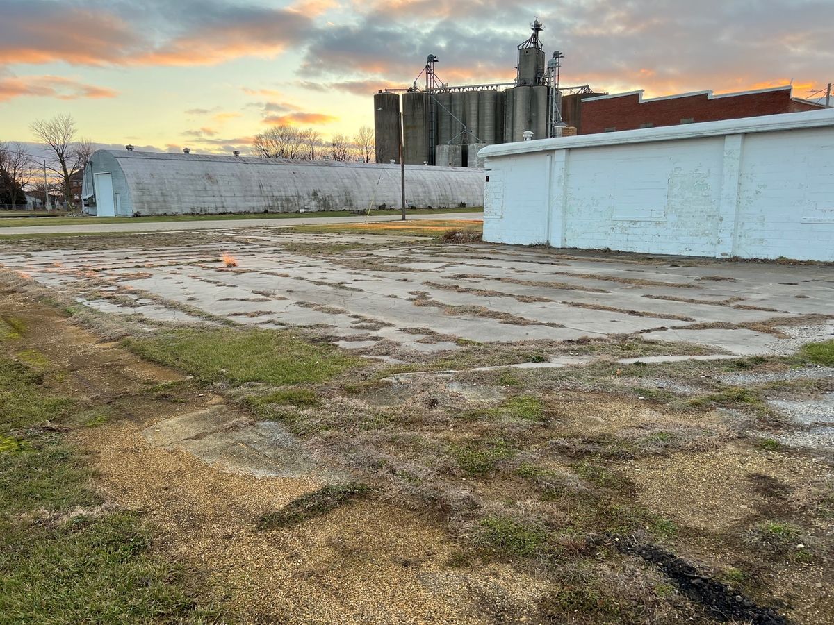 111 Gilman Street, Secor, IL 61771