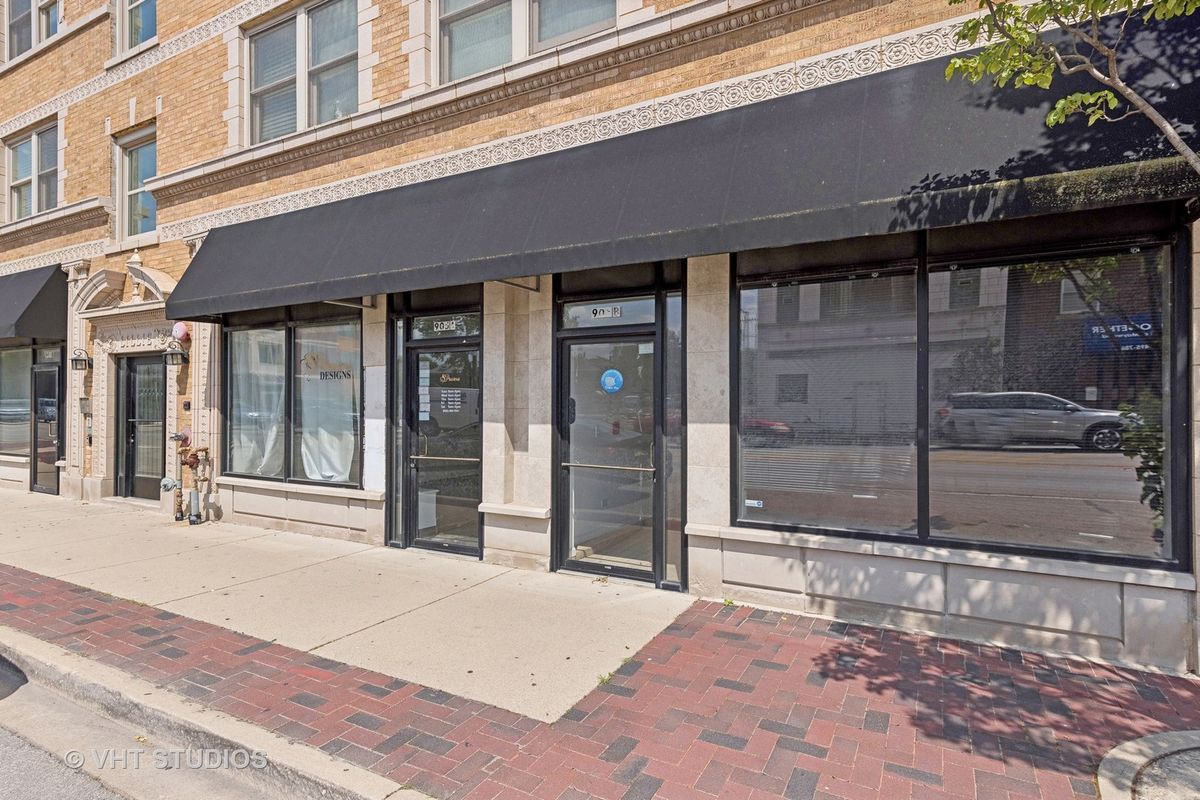 905 5TH Avenue, Maywood, IL 60153