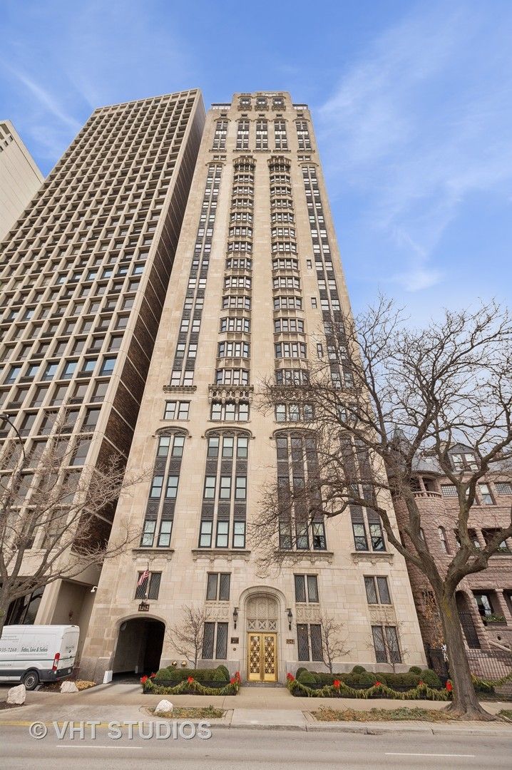 1242 N LAKE SHORE Drive #22 — Chicago, IL 60610