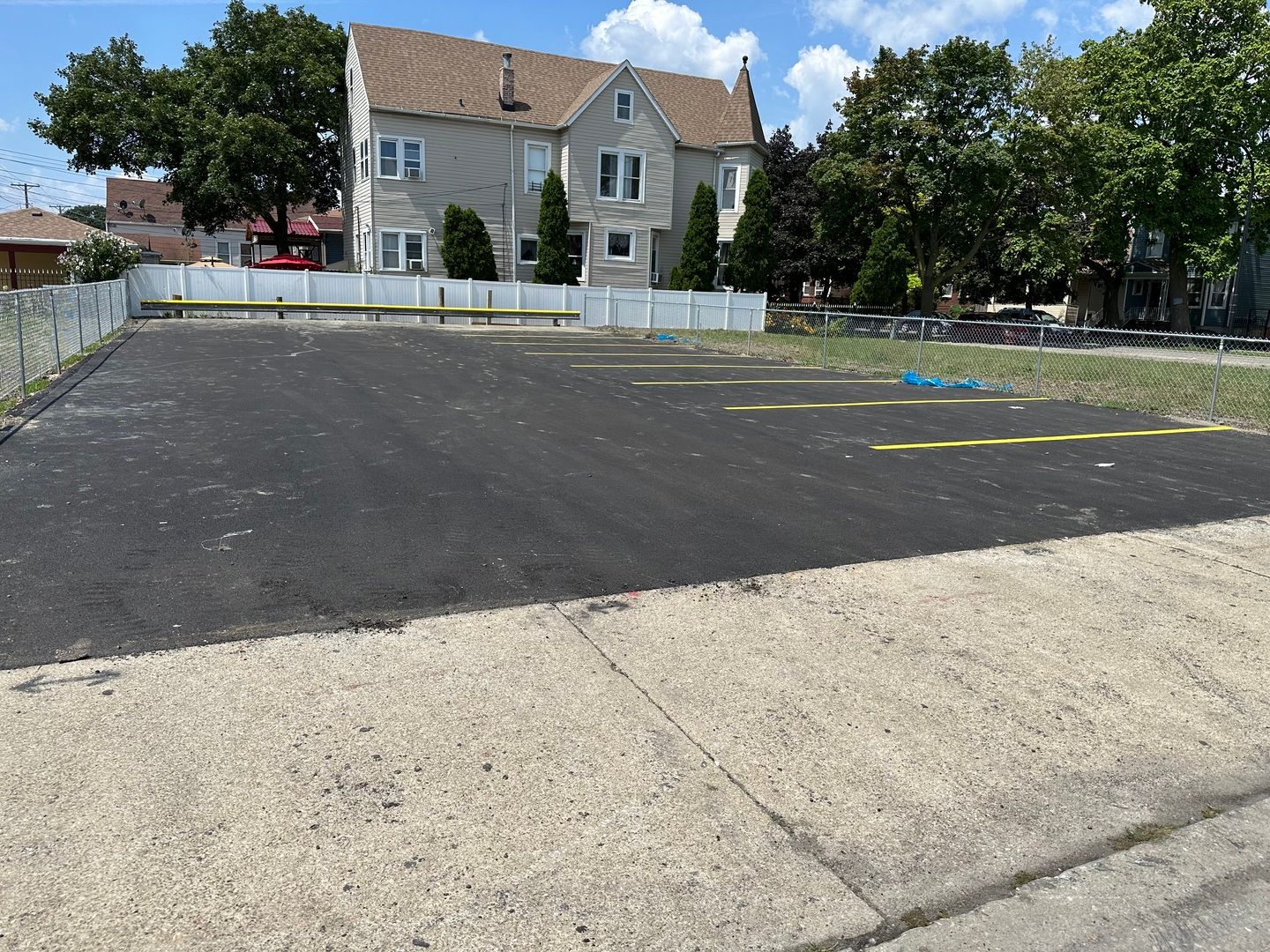 2304 S Laramie Avenue — Cicero, IL 60804