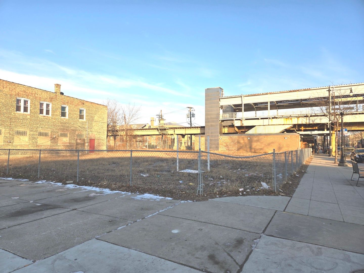 300 E 47th Street — Chicago, IL 60653