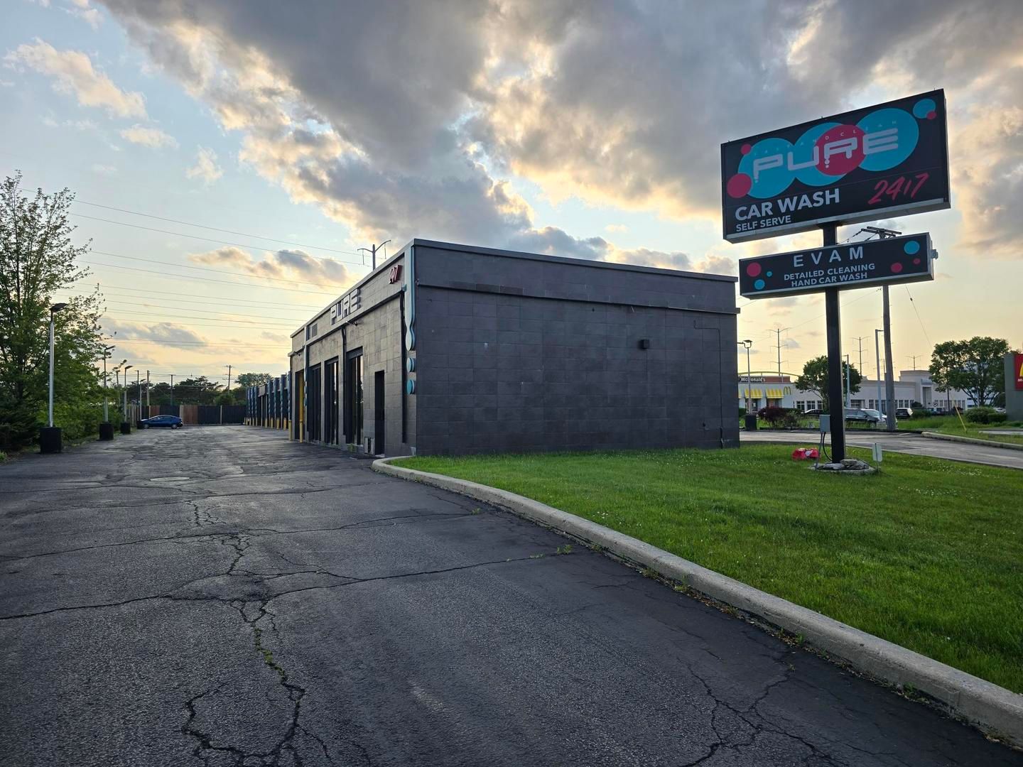 204 Skokie Boulevard — Northbrook, IL 60062