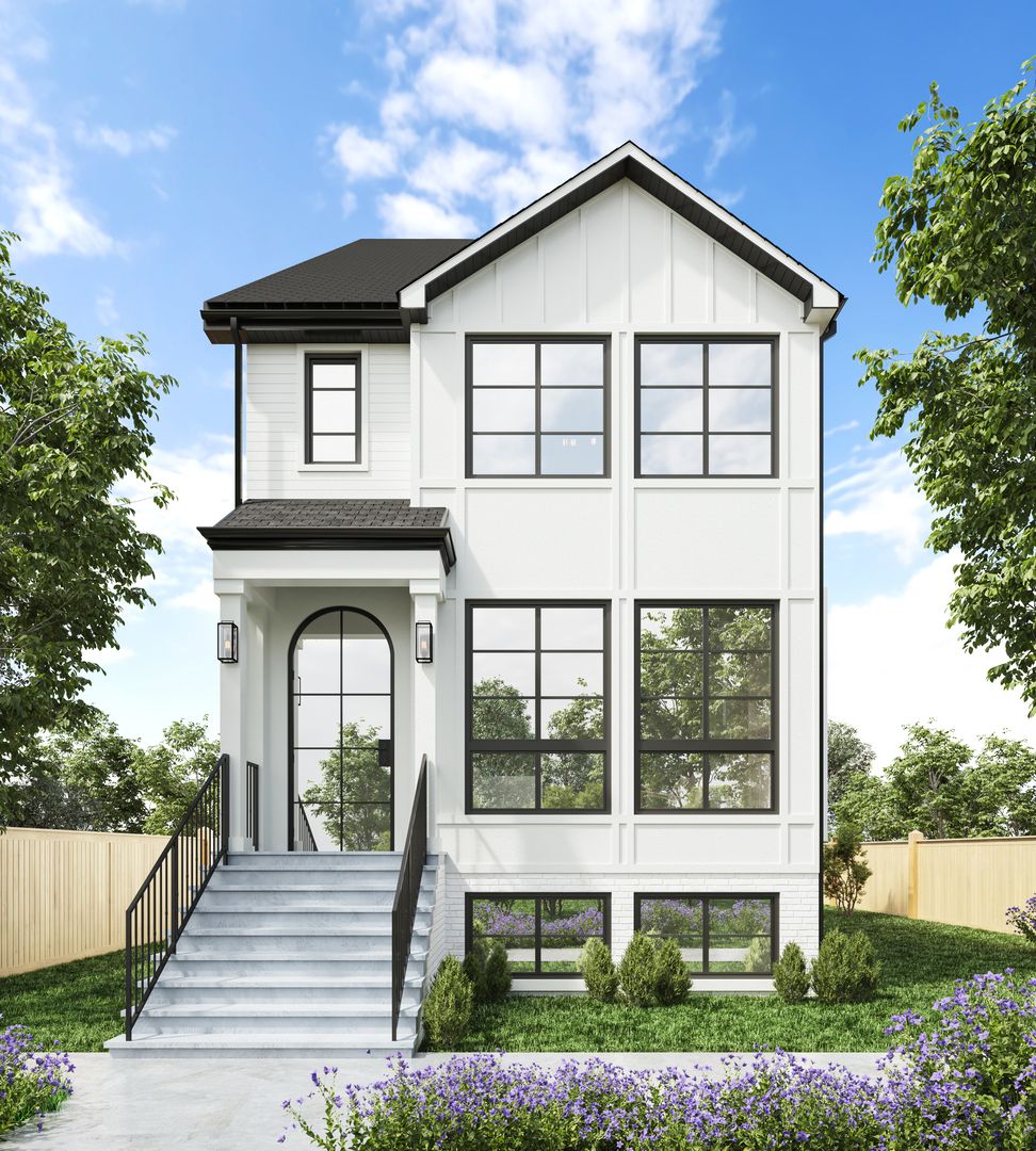 1743 W Newport Avenue — Chicago, IL 60657