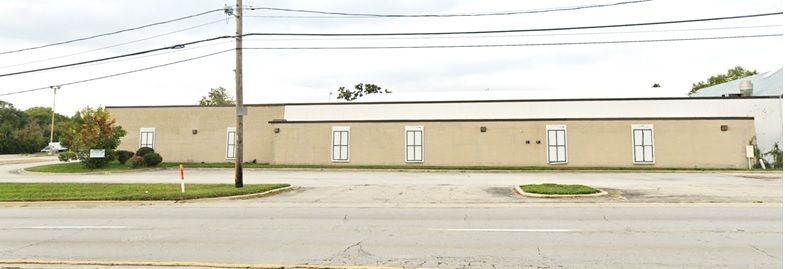 243 W Roosevelt Road — West Chicago, IL 60185