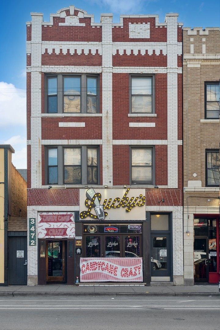 3472 CLARK Street, Chicago, IL 60657