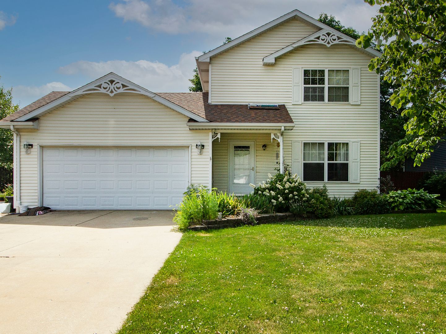 582 Diversatech Drive S — Manteno, IL 60950