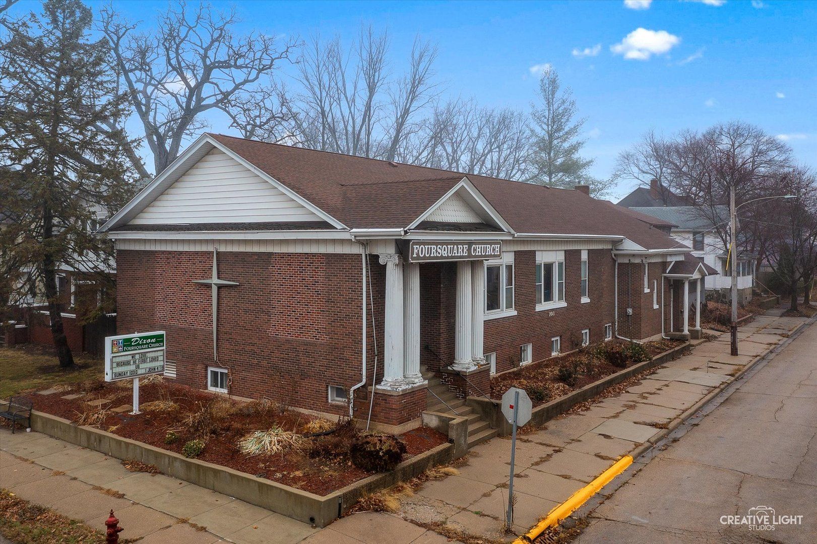 103 E Morgan Street — Dixon, IL 61021
