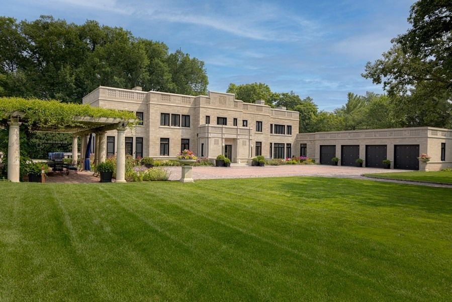 919 Hill Road — Winnetka, IL 60093