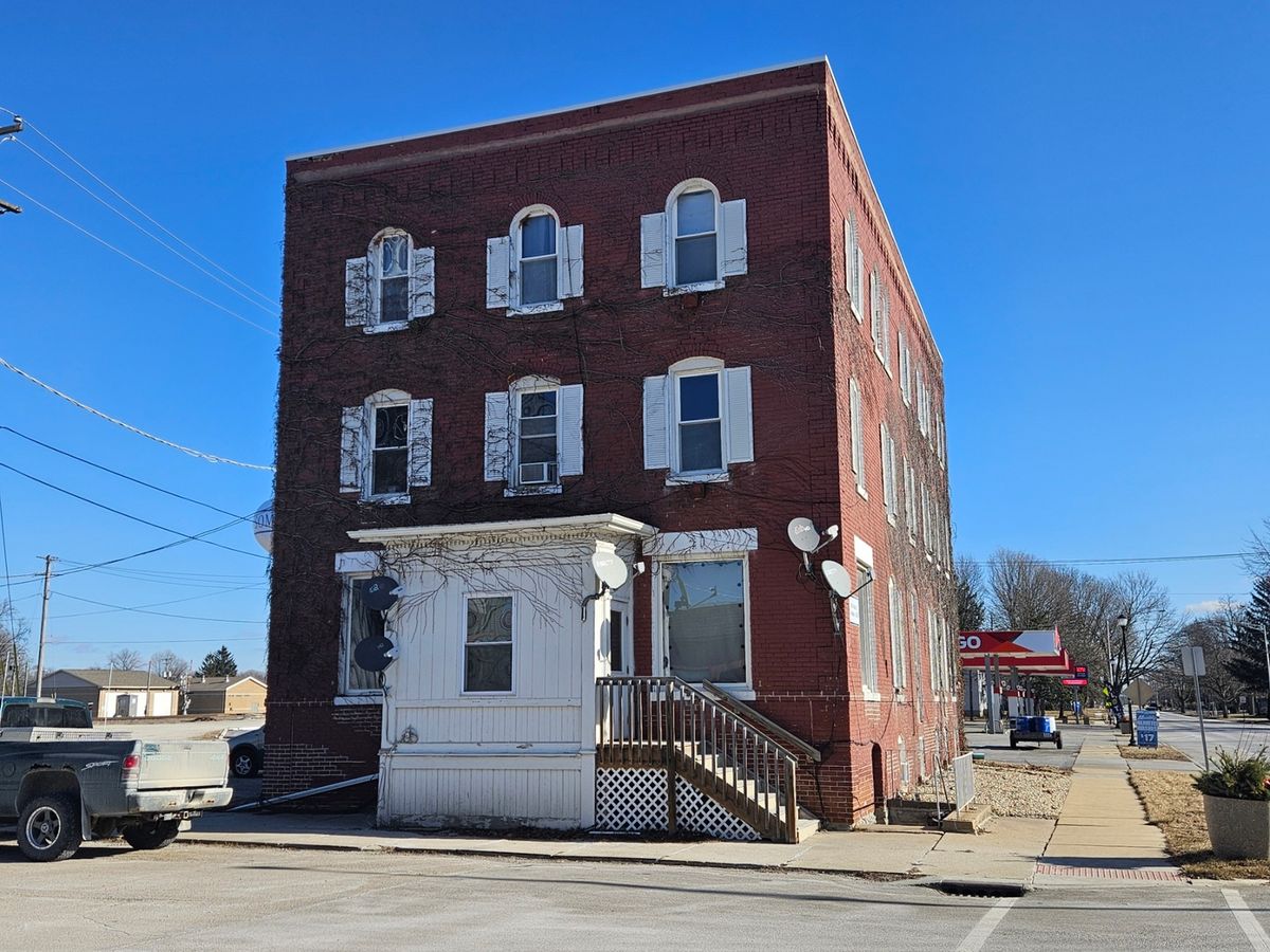 105 Depot Street, Somonauk, IL 60552