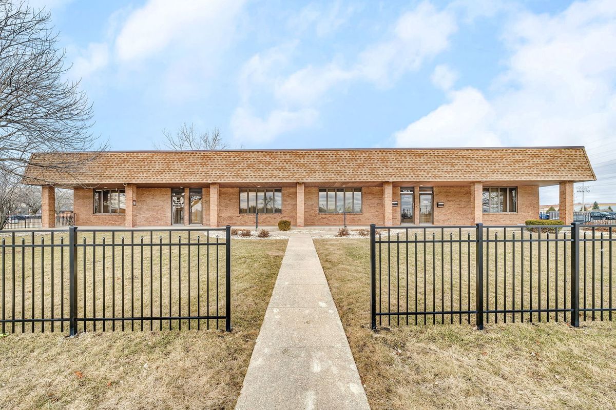 200 Hammes Avenue, Joliet, IL 60435