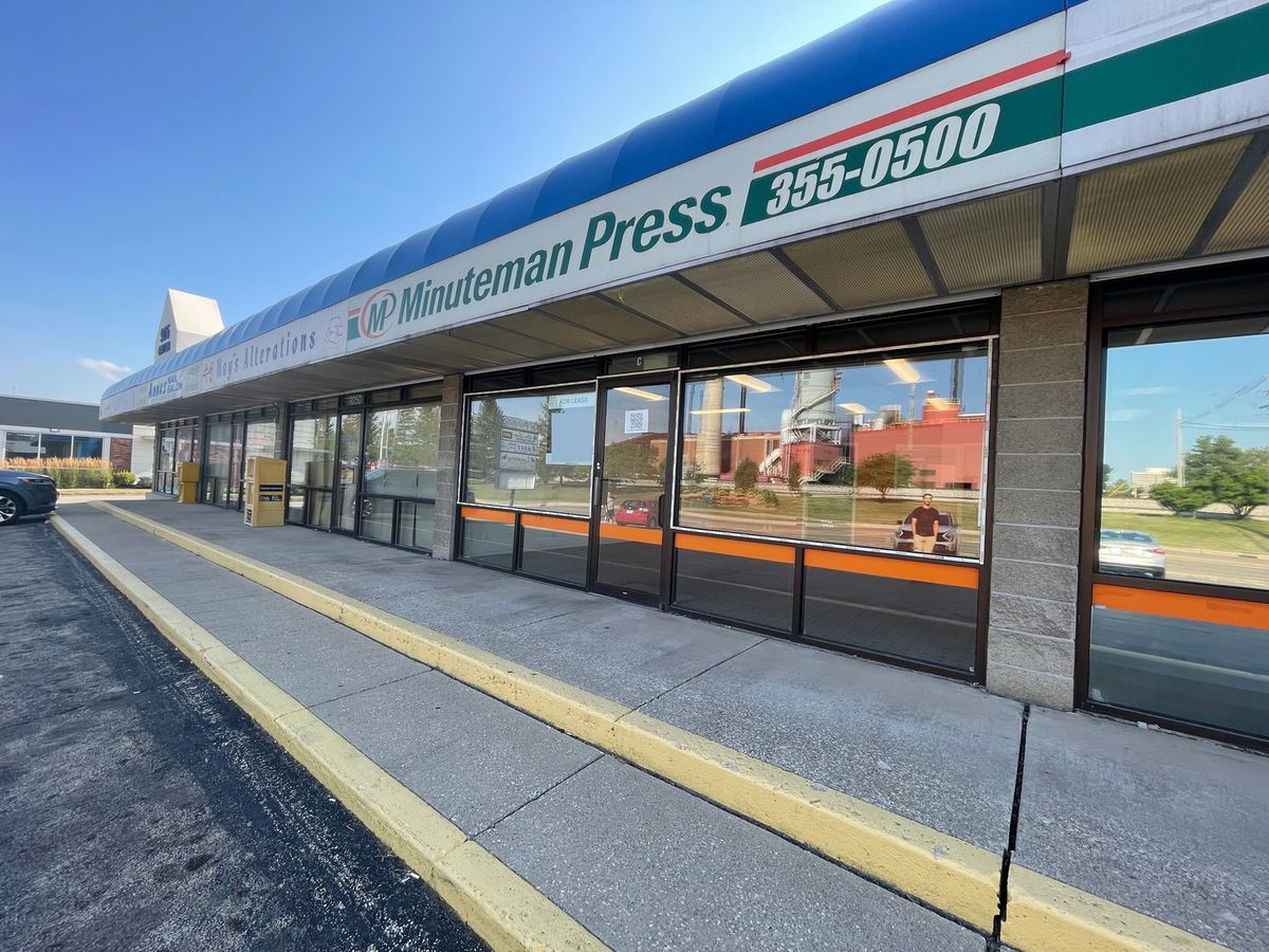 905 Neil Street, Champaign, IL 61820