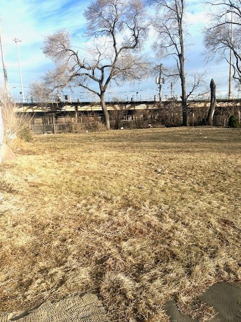 6219 Prairie Avenue — Chicago, IL 60637