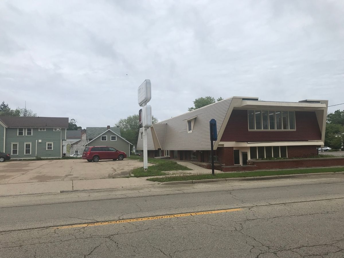 777 Main Street, Princeton, IL 61356