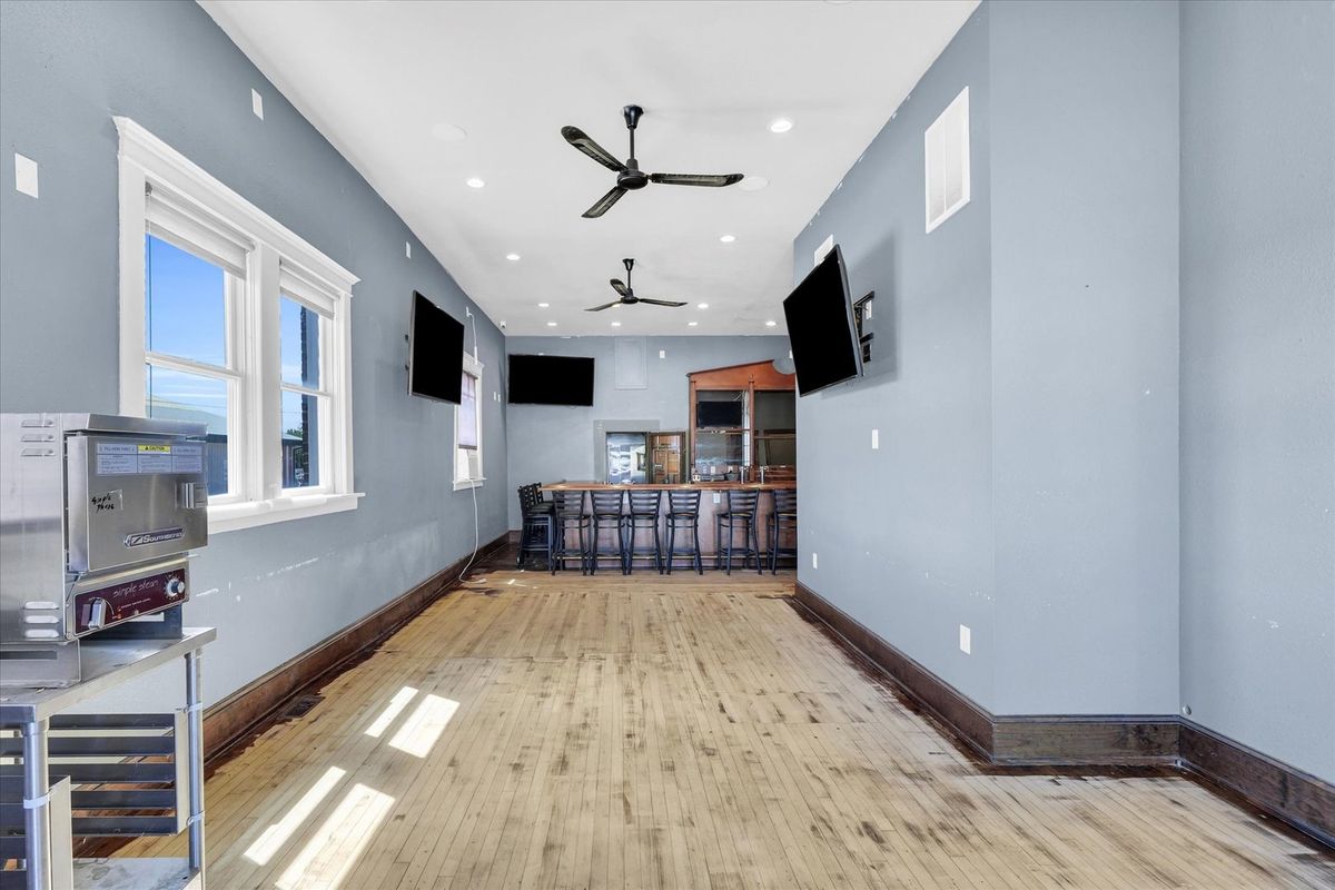 121 S East Avenue, Ogden, IL 61859