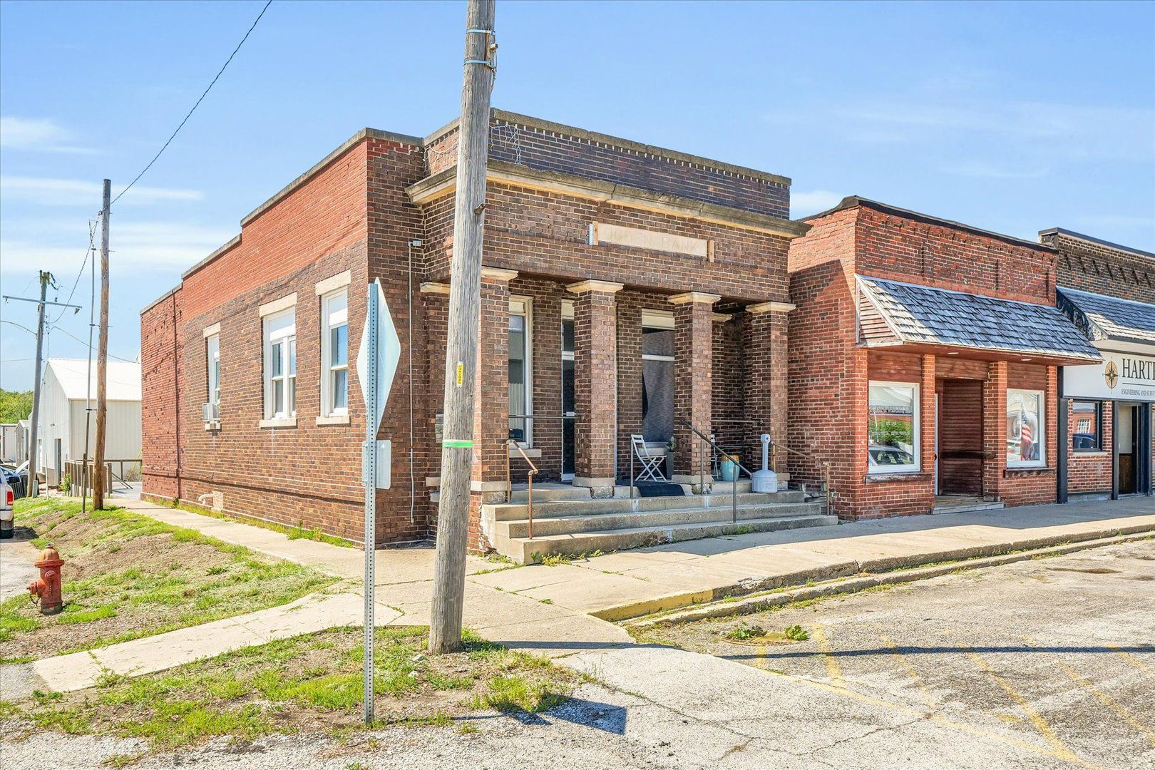 121 S East Avenue — Ogden, IL 61859