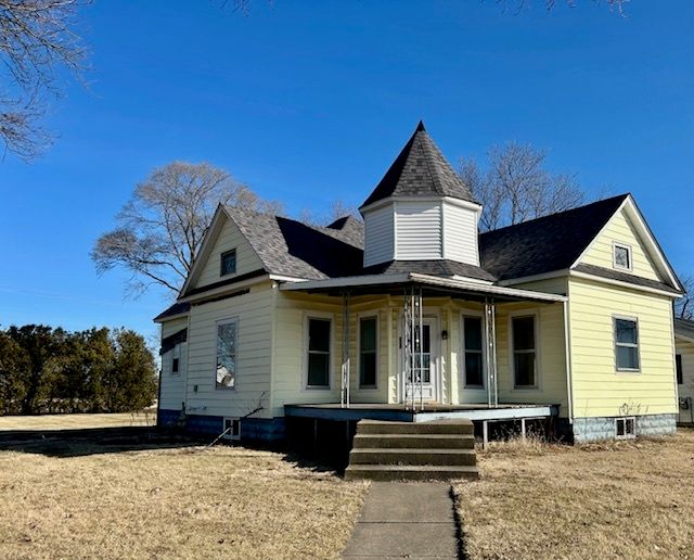 502 E Attica Street — Rossville, IL 60963