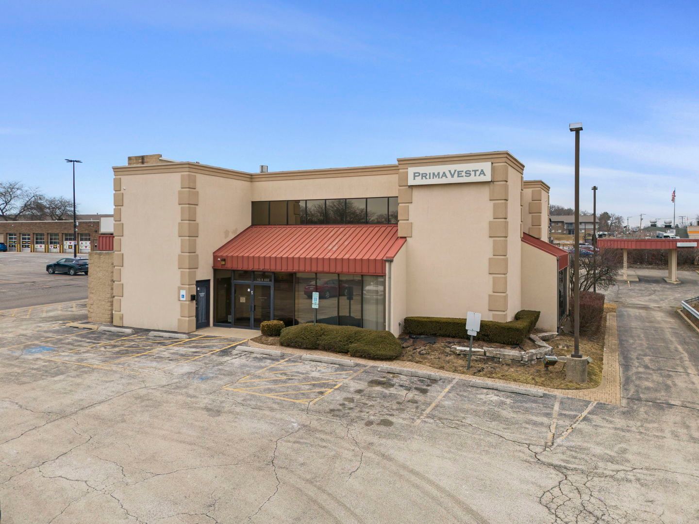 10S660 Kingery Highway — Willowbrook, IL 60527