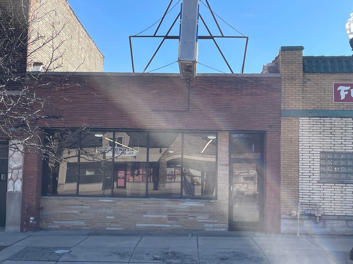 2041 95th Street, Chicago, IL 60643