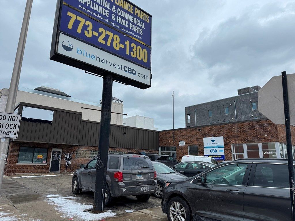 2023 FULLERTON Street, Chicago, IL 60647