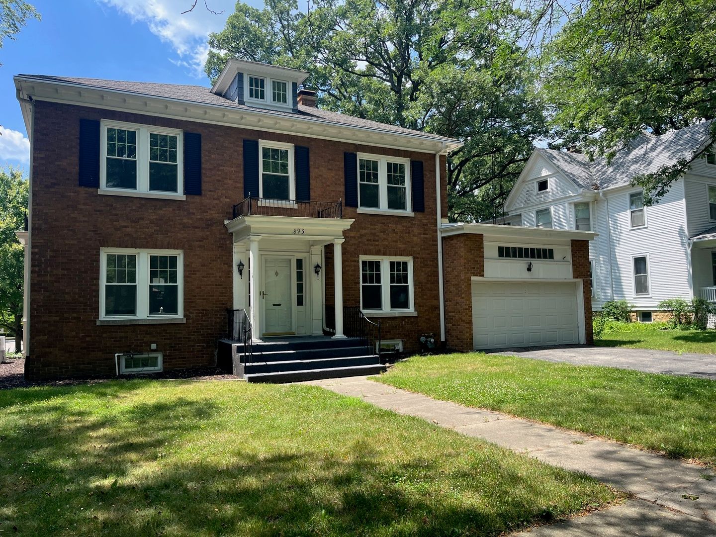 895 S Greenwood Avenue — Kankakee, IL 60901