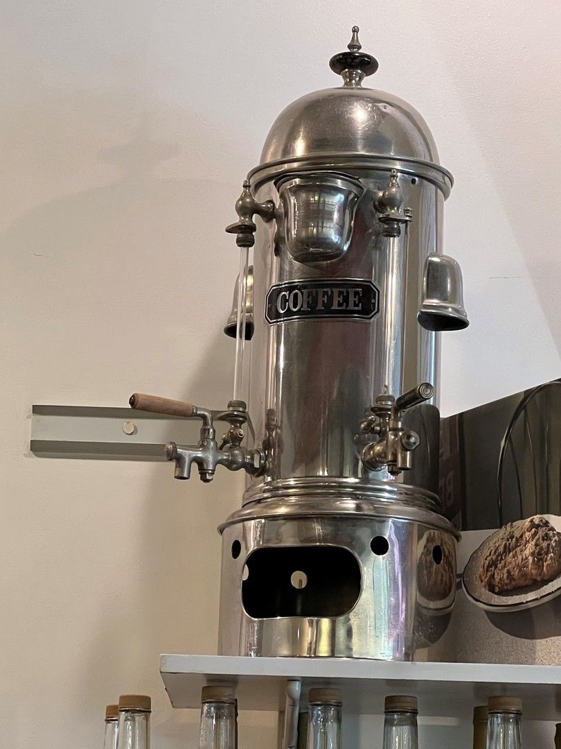 Confidential Confidential Street, Chicago, IL 60607