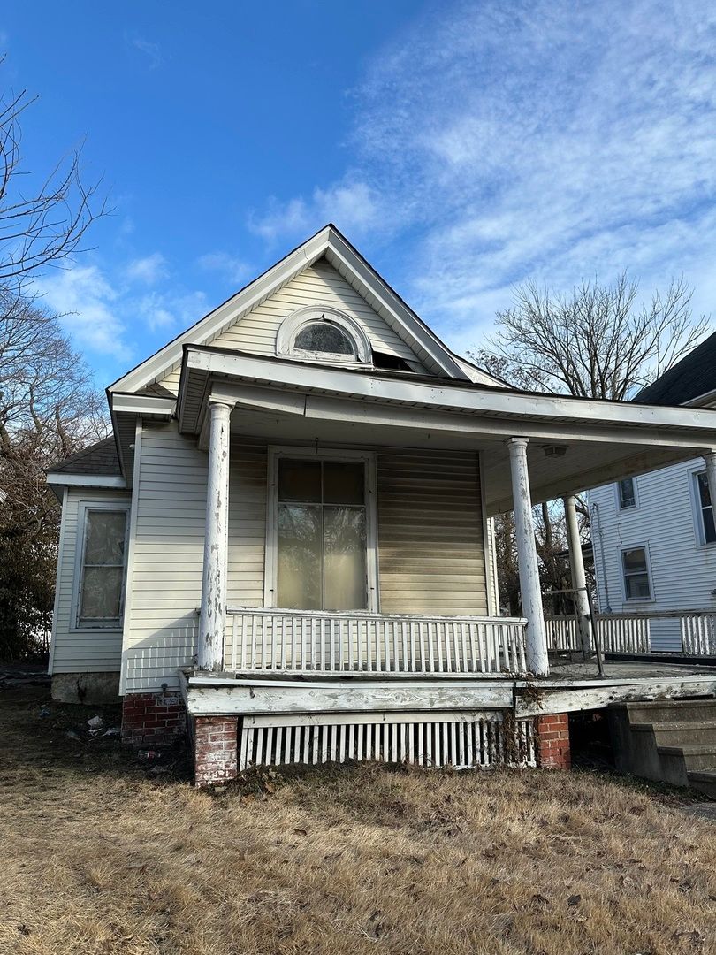 1568 N Main Street — Decatur, IL 62526