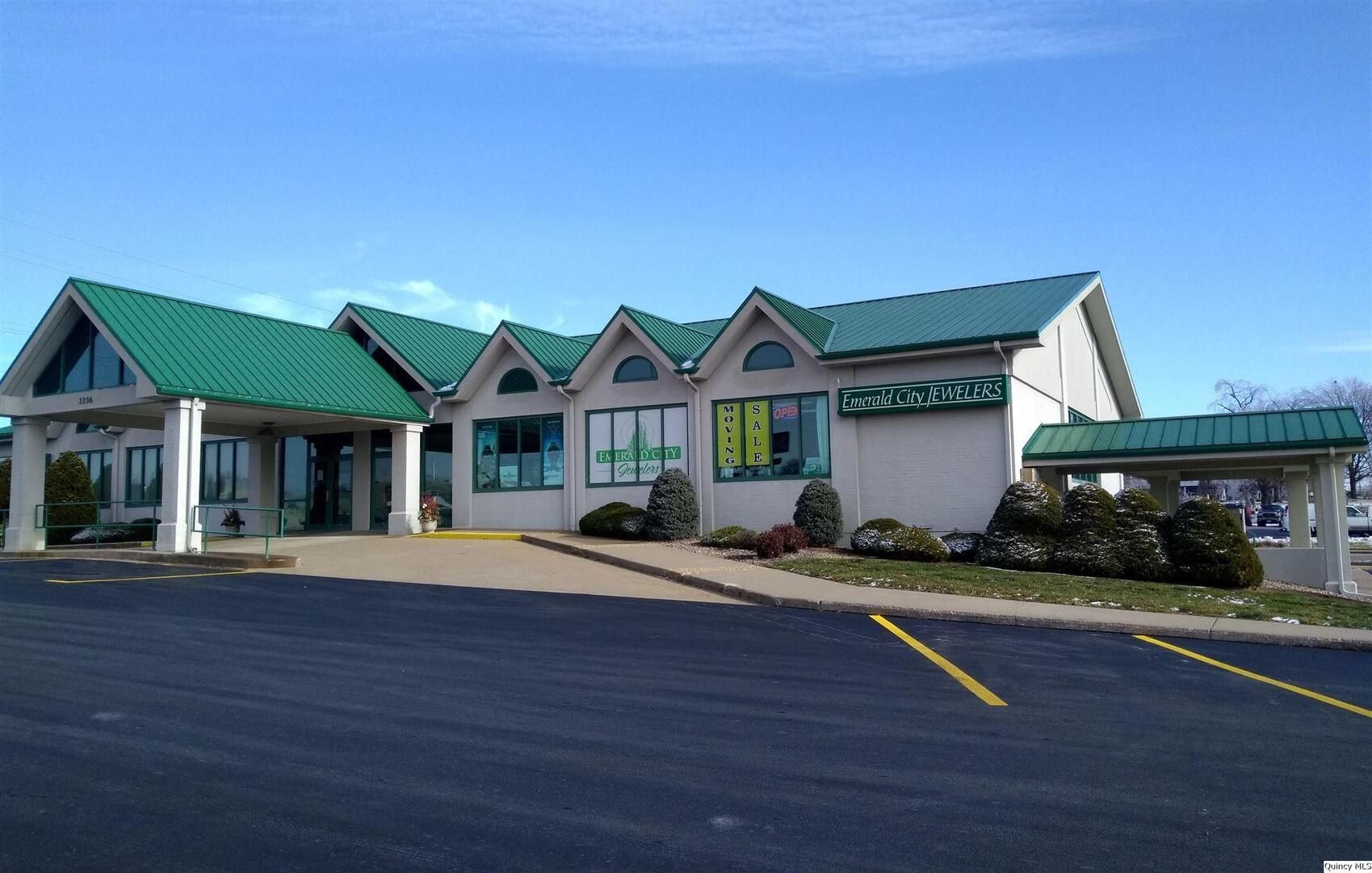 3236 Broadway Street, Suite 300 — Quincy, IL 62301