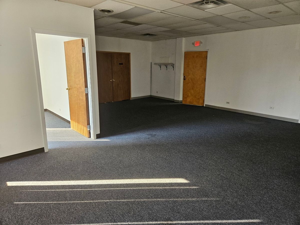 4410 Roosevelt Road #203, Hillside, IL 60162