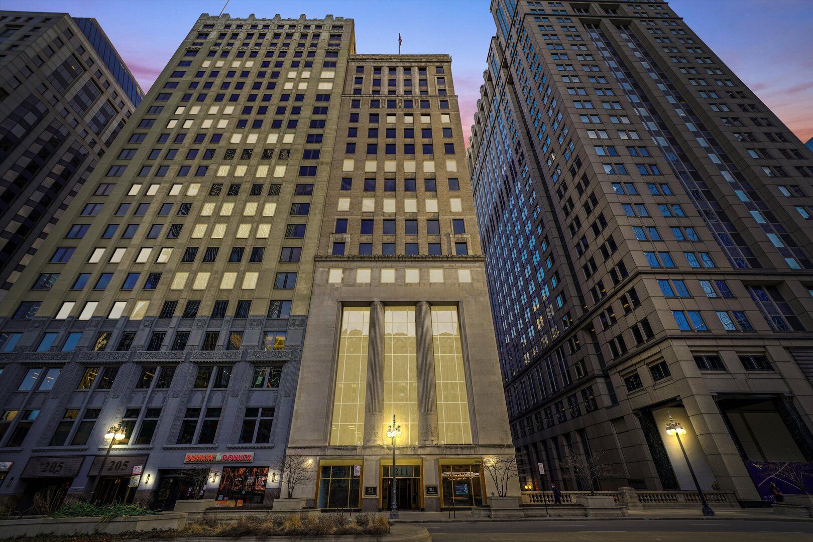 211 W Wacker Drive #1610 — Chicago, IL 60606