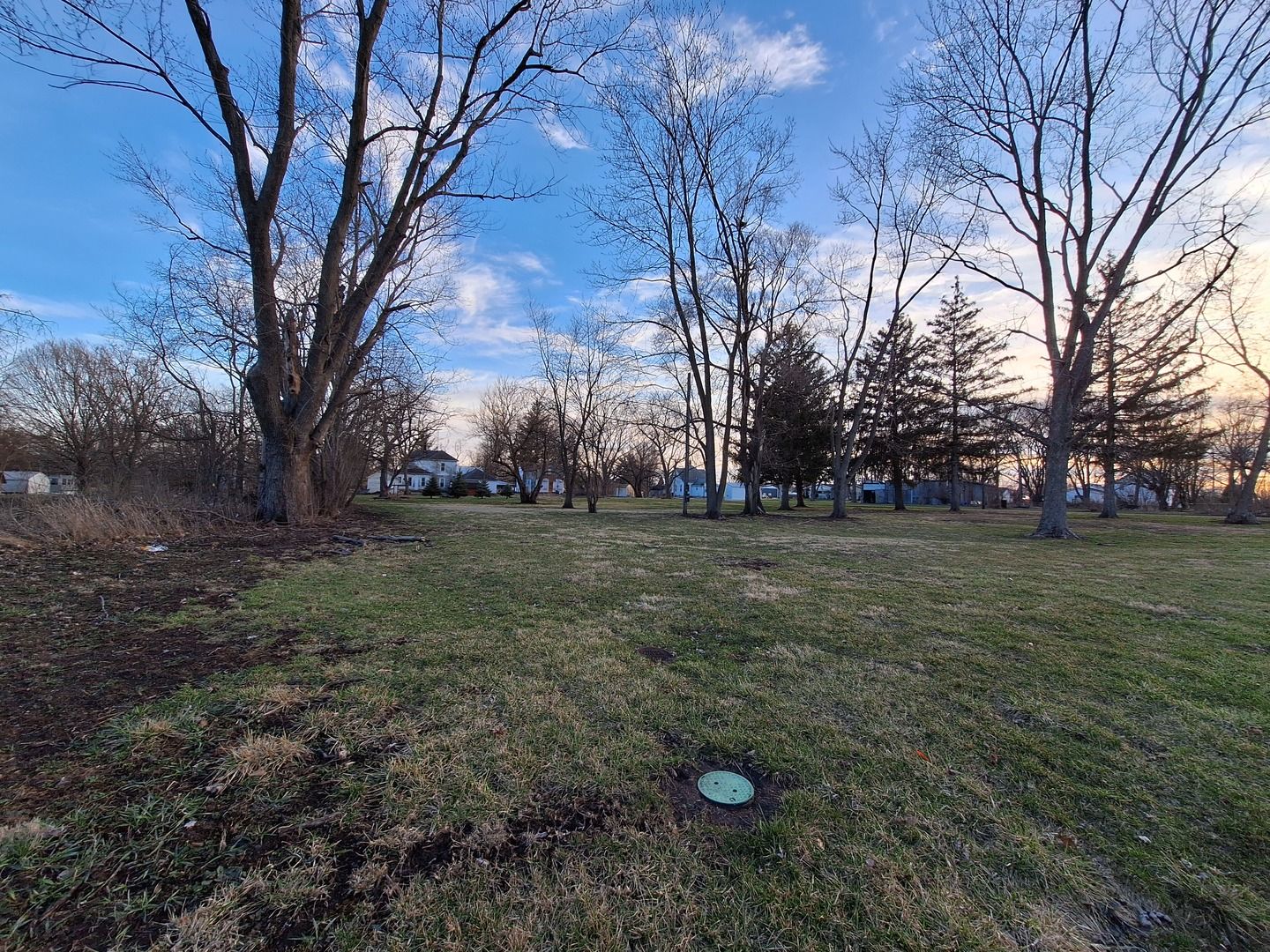 203 E Chestnut Street — Rutland, IL 61358