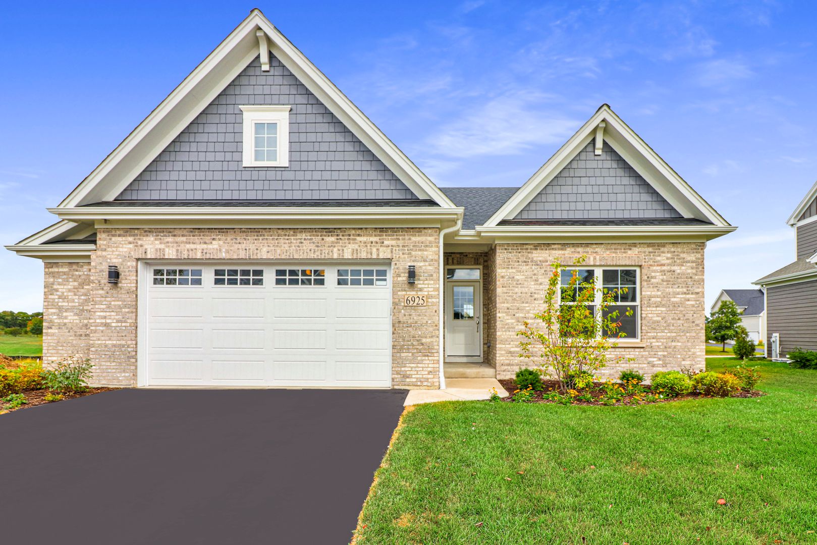 6818 Cambria Cove — Lakewood, IL 60014