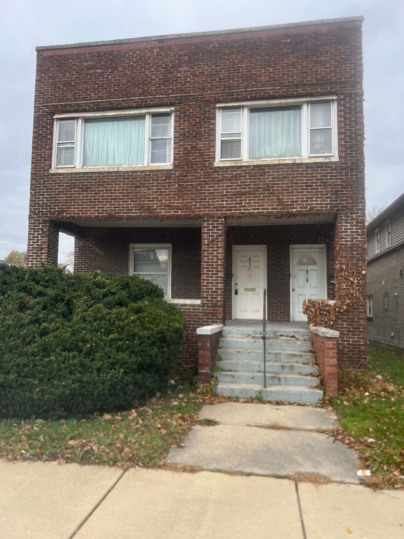656 Wentworth Avenue — Calumet City, IL 60409